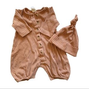 Kate Quinn bundle Bubble & Hat